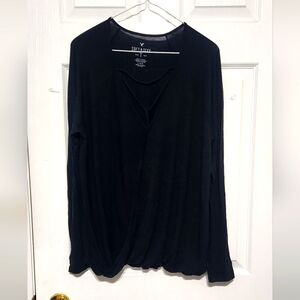 Triangle T-Neck Blouse